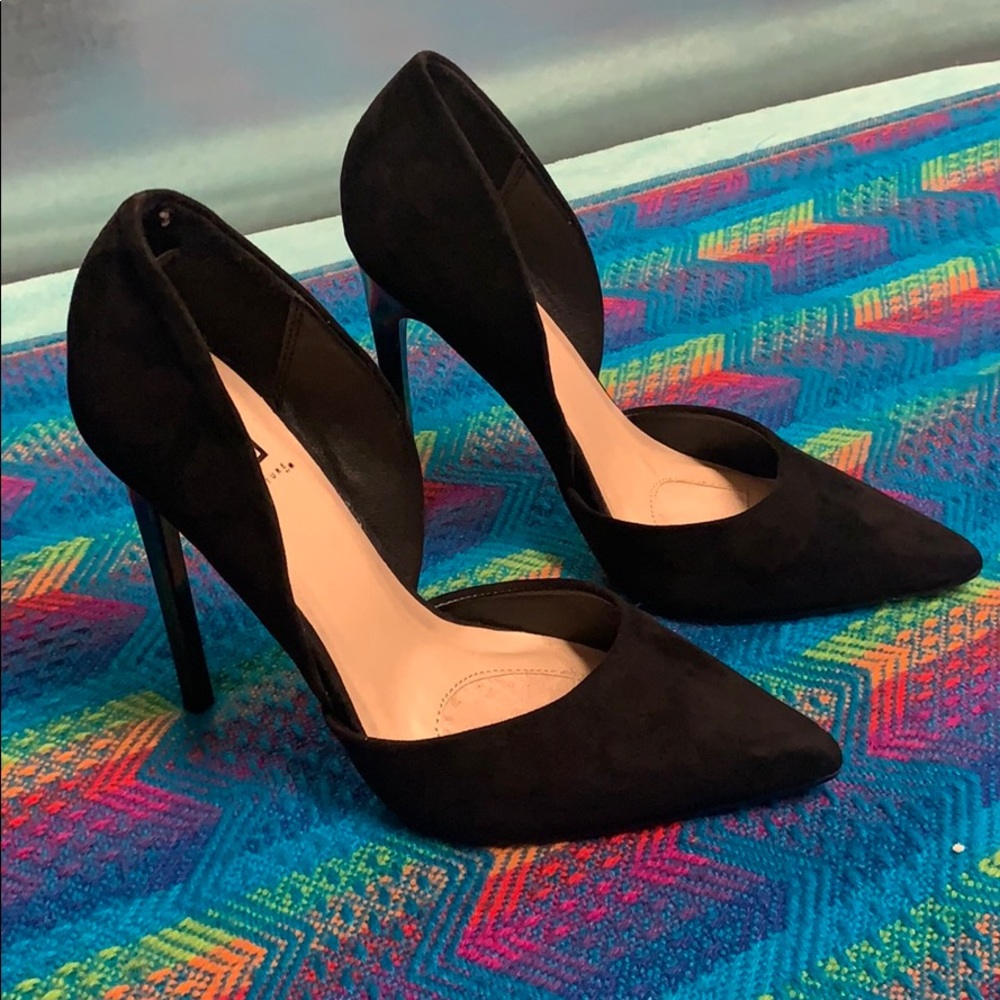 Black Heels